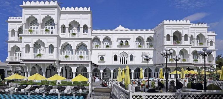 Khách sạn Chloe Gallery