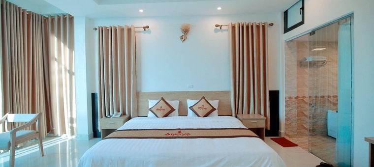 Khách sạn Anova Hotel