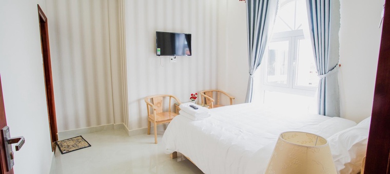 Khách sạn Bong Lua Vang Hotel