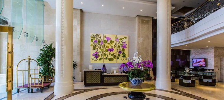 Khách sạn Holiday Beach Danang Hotel & Spa