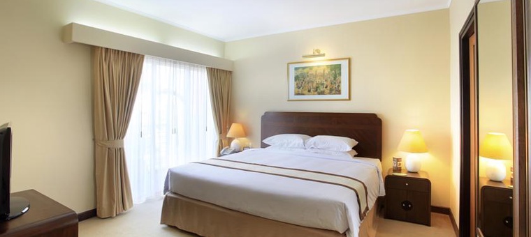 Khách sạn Norfolk Hotel