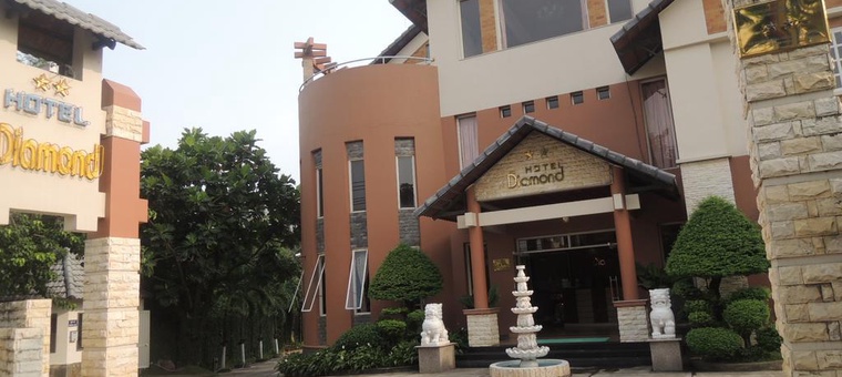 Khách sạn Diamond Hotel & Resort