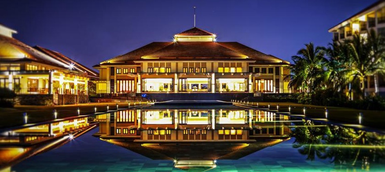 Khách sạn Pullman Danang Beach Resort