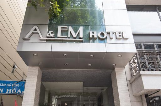 Khách sạn A&EM- The Petit Hotel
